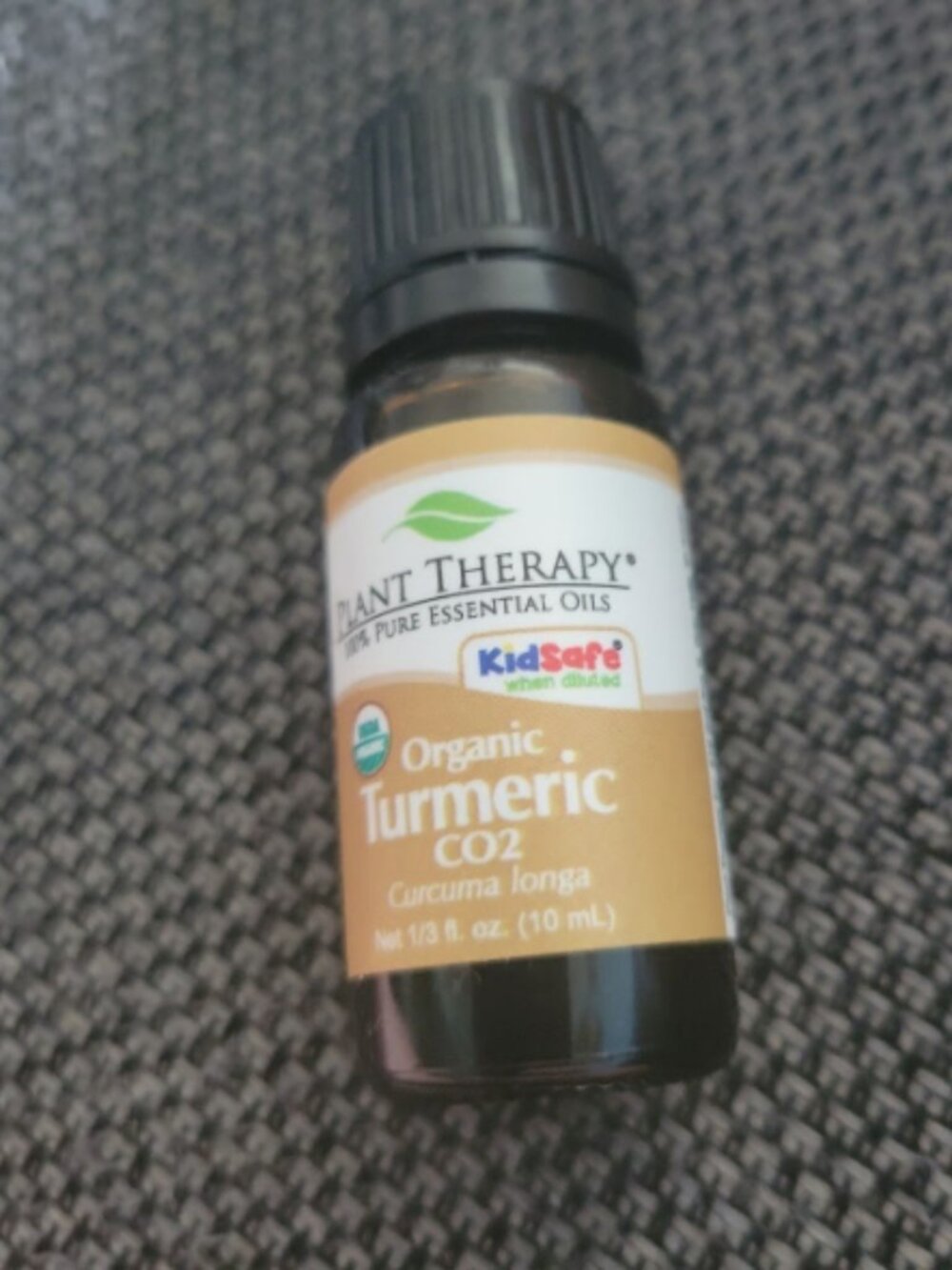 Plant Therapy Organic turmeric co2 essential oil 10 ml